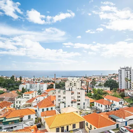 Centre Retreat By Homie * Funchal (Madeira)